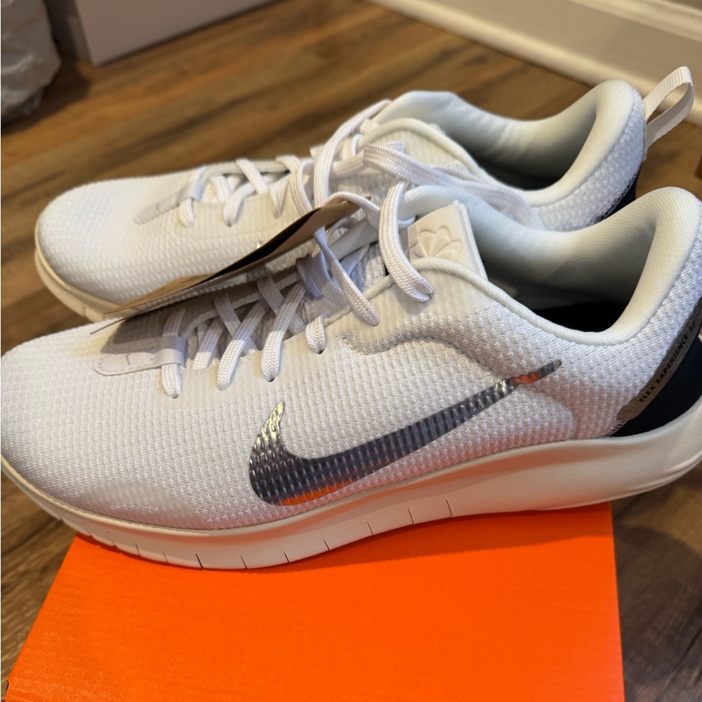 Nike Flex Experience RN 12